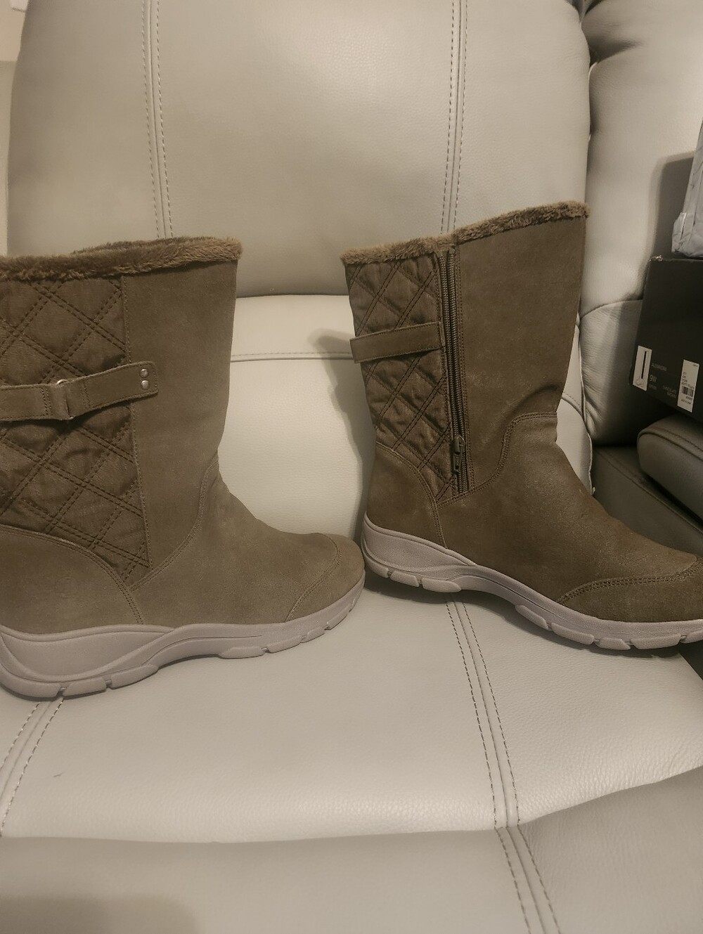 Pair Of Lands End Ladys Thermo Leather Boots